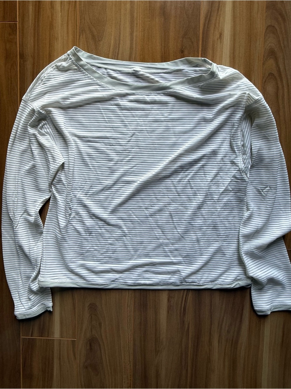 Lululemon Lean In Long Sleeve - size 6/8